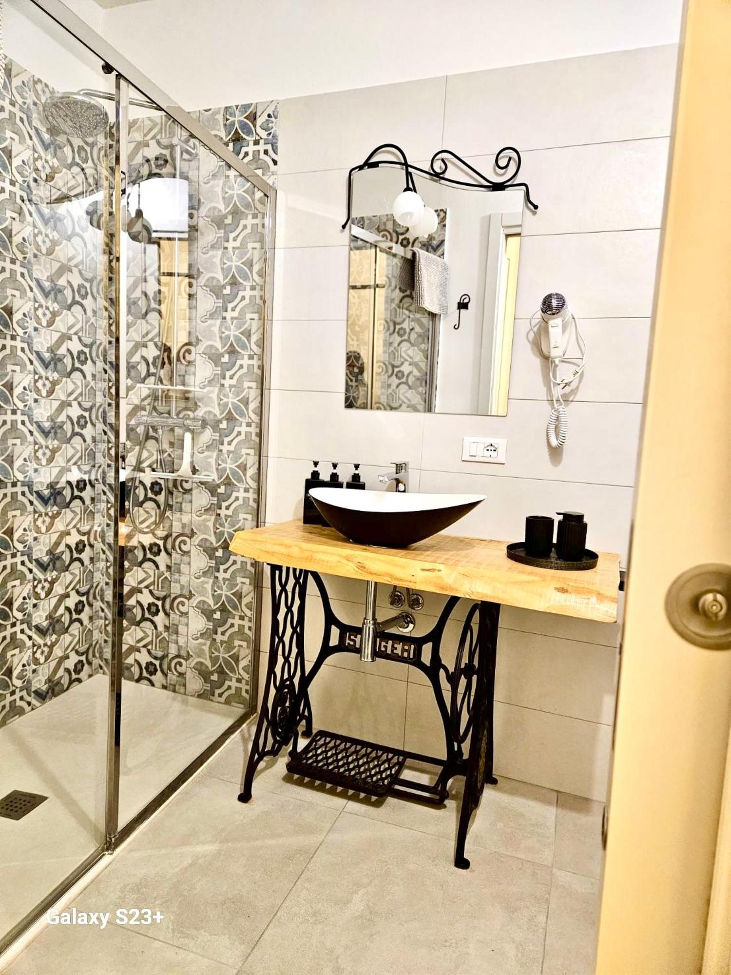 Rosso Verona Suite-Free Parking Exterior foto